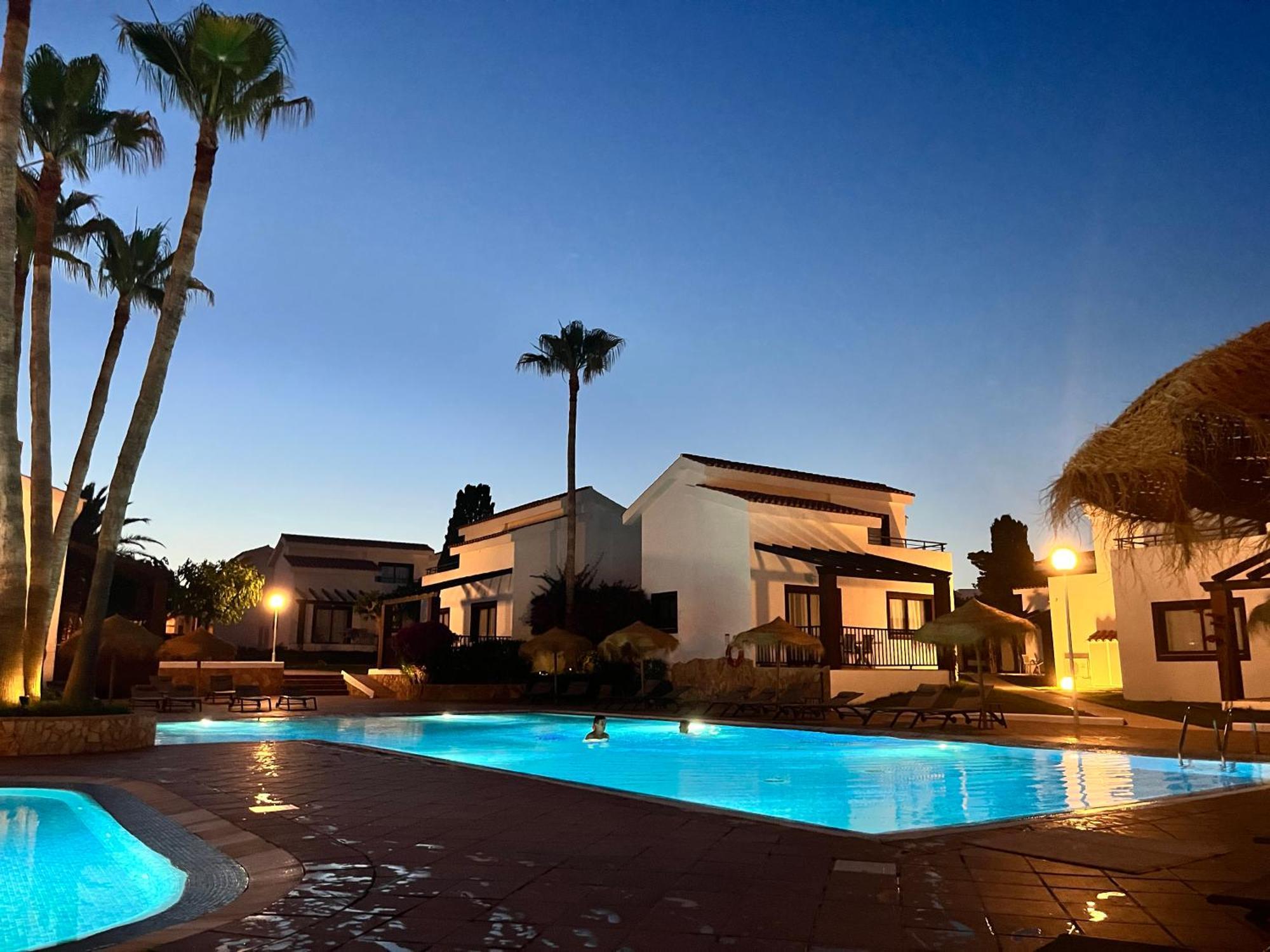 Nuramar Aparthotel Cala'N Bosch  Exterior foto