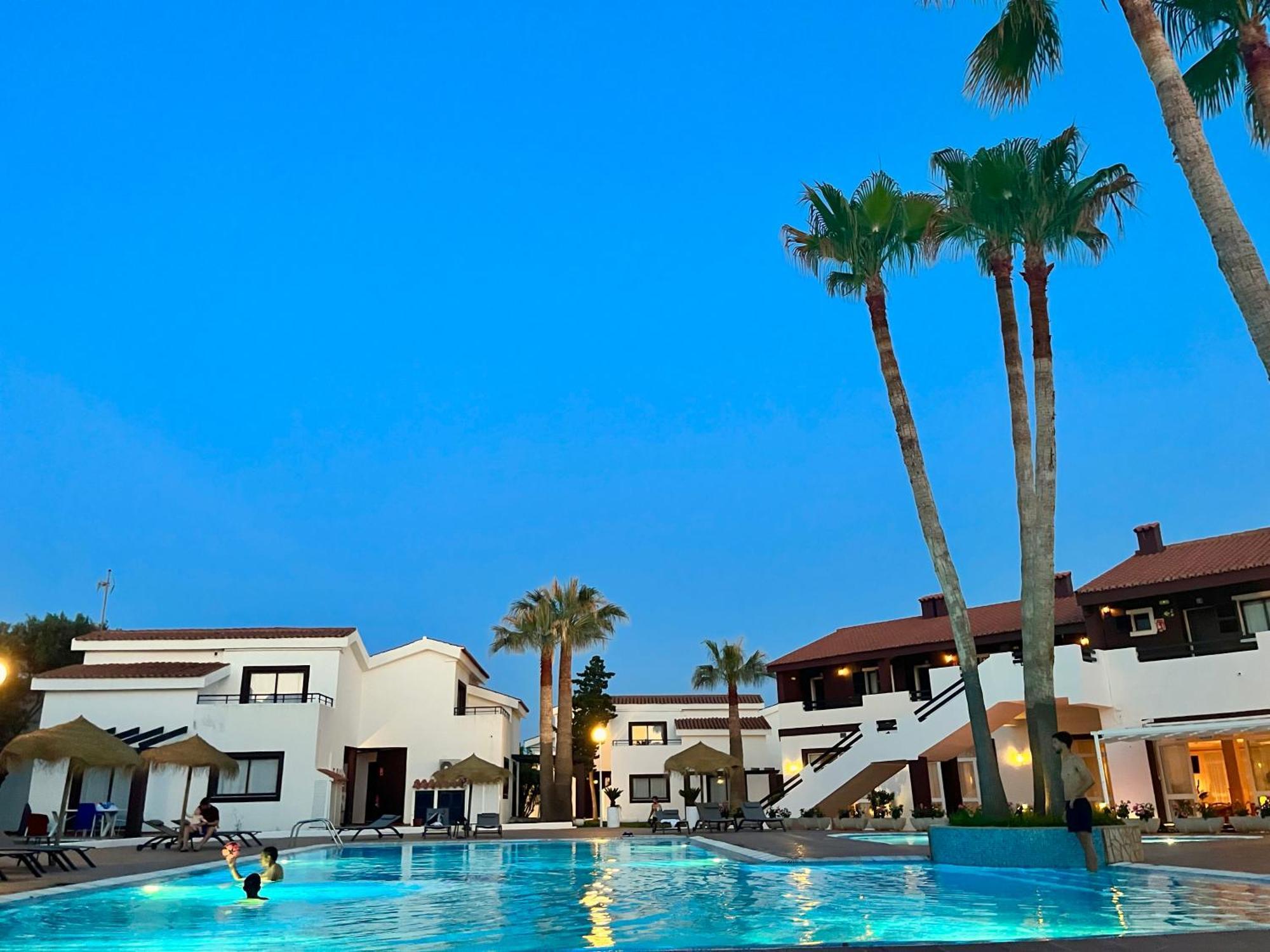 Nuramar Aparthotel Cala'N Bosch  Exterior foto